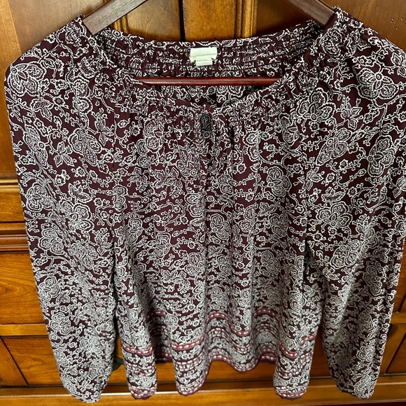 GAP Tops - GAP Long Sleeve Women's Burgundy Tan Top with Drawstring EUC